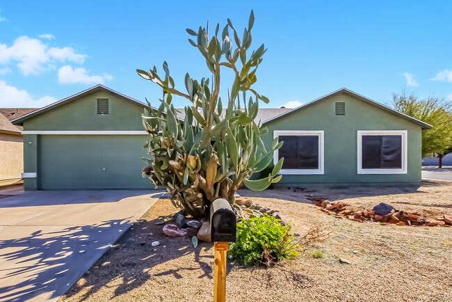 Building Photo - 4537 N 87th Ave