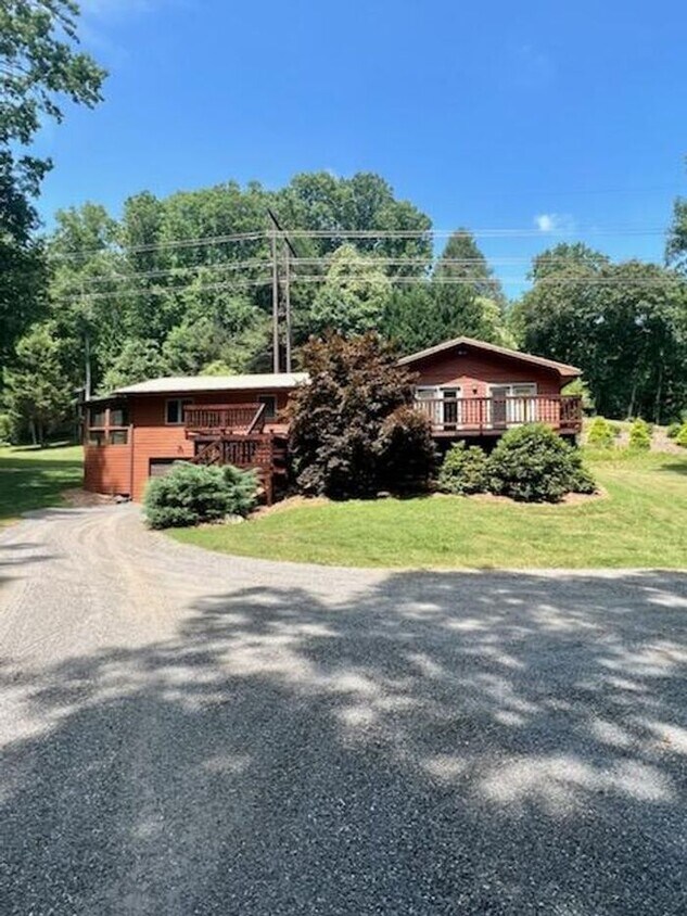 Primary Photo - East Asheville Rental