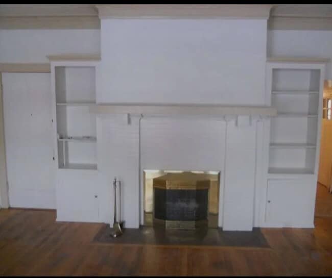 Building Photo - 6008 8th Ave
