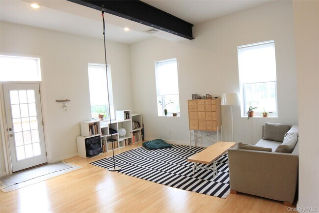 Foto del edificio - 217 Main St