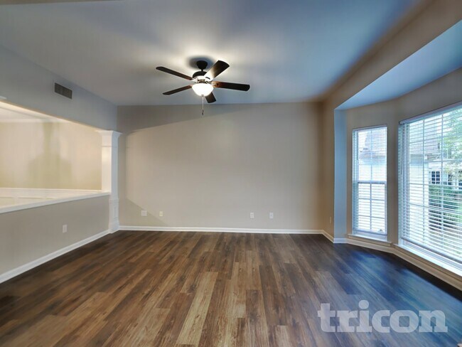 Foto del edificio - 1549 Rumstone Ln