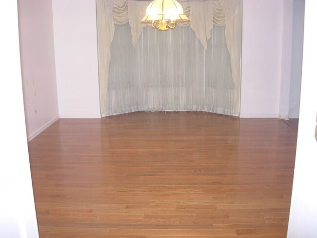 Foto del edificio - 5811 Constitution Ave