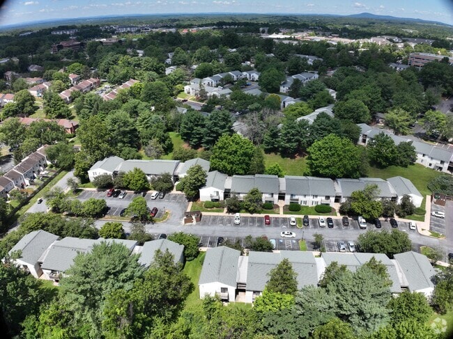 3D Exterior - The Hamptons at Town Center