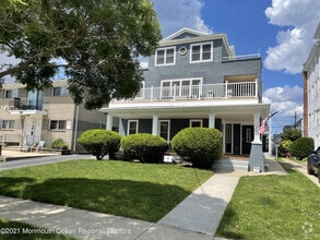 Building Photo - 307 7th Ave