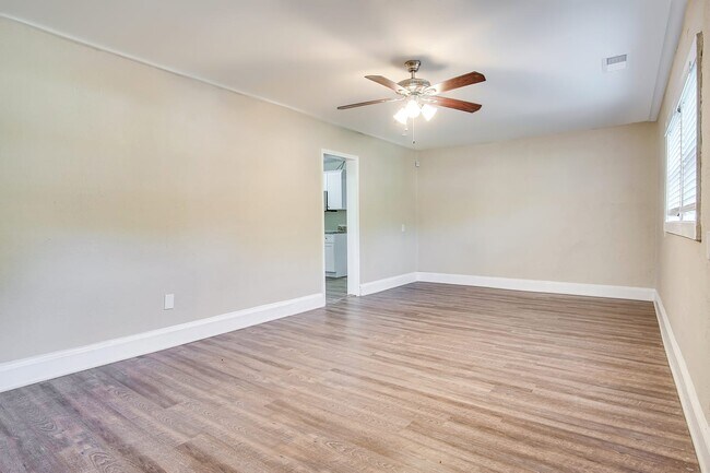 Building Photo - 2920 Springside Place