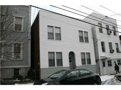 Primary Photo - 322 70th St