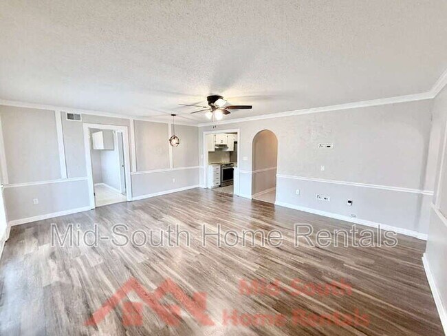 Foto del edificio - 465 Shelton Rd