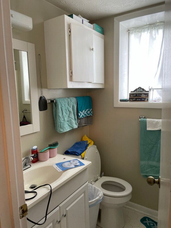 Foto del edificio - 939 Brookside Camp Rd