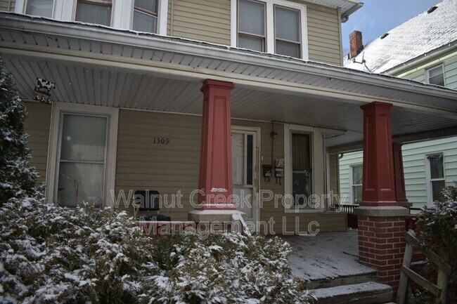 Foto del edificio - 1309 Middle Ave