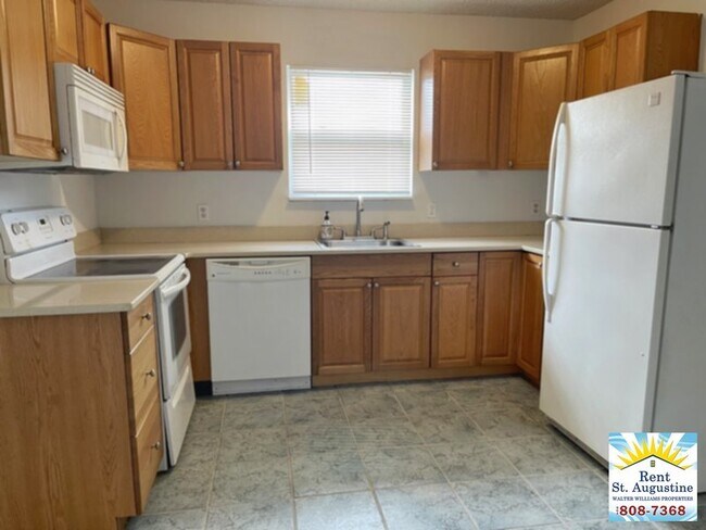 Building Photo - 2BR/1BA Moultrie Lakes apt. Close to shopp...