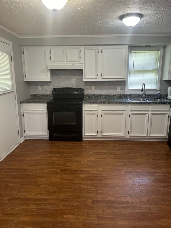 Foto del edificio - 330-332 Cedar St