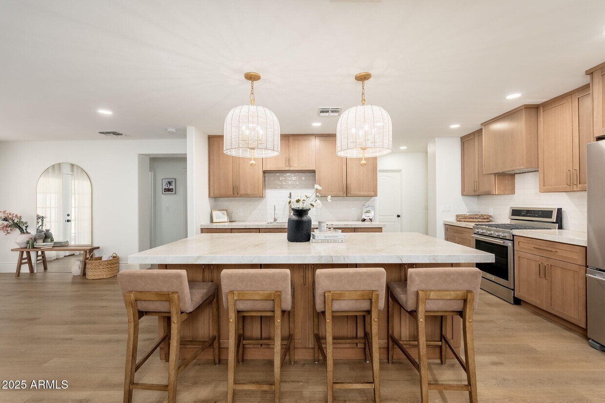 Foto principal - 4030 E Fairmount Ave