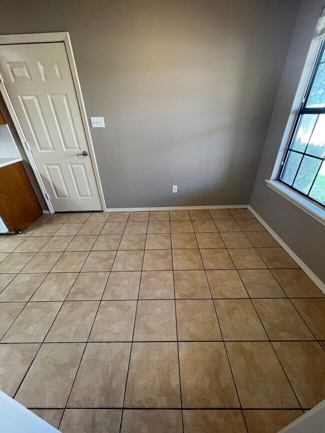 Foto del edificio - 1825 Wilder Ln