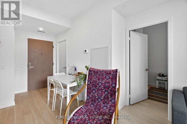 Building Photo - 30 Tretti Wy