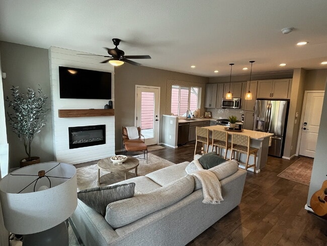 Beautiful 3 Bedroom - 3 1/3 Bathroom Home ... - Beautiful 3 Bedroom - 3 1/3 Bathroom Home ...