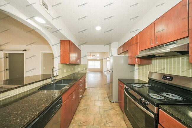 Building Photo - 2749 Indian Creek Blvd