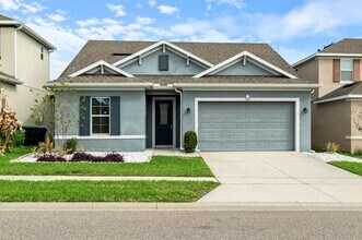 Building Photo - 989 Maypole Dr