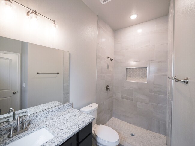 Building Photo - 905 Gulf Streams Ave