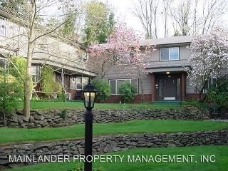 Foto principal - 6634 E Burnside St