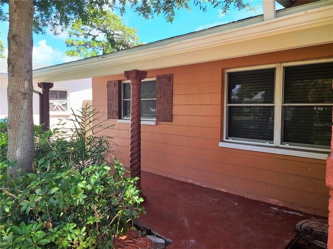 Building Photo - 5718 20th Ave N