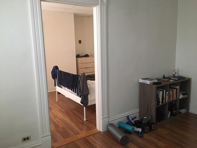 Nivel inferior - Fachada - 3116 Brereton St
