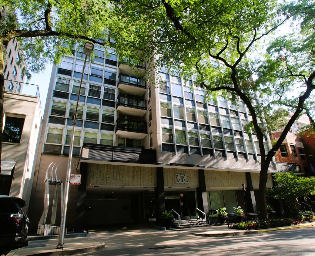 Foto principal - 30 E Elm St