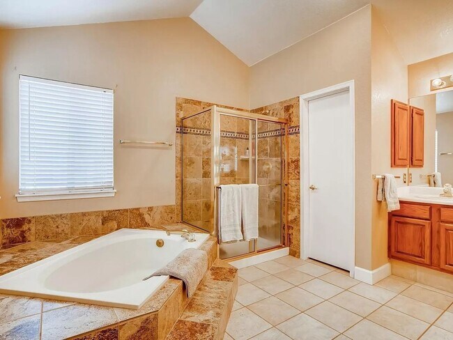 Foto del edificio - 7541 Powderhorn Dr