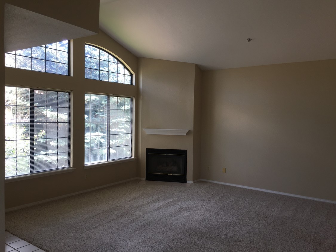 Living Room - 2187 Denton Grove