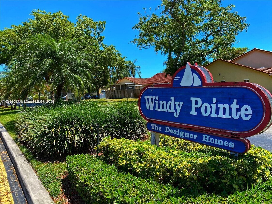 21567 SW 87th Ct, Cutler Bay, FL 33189 Townhome Rentals in Cutler Bay