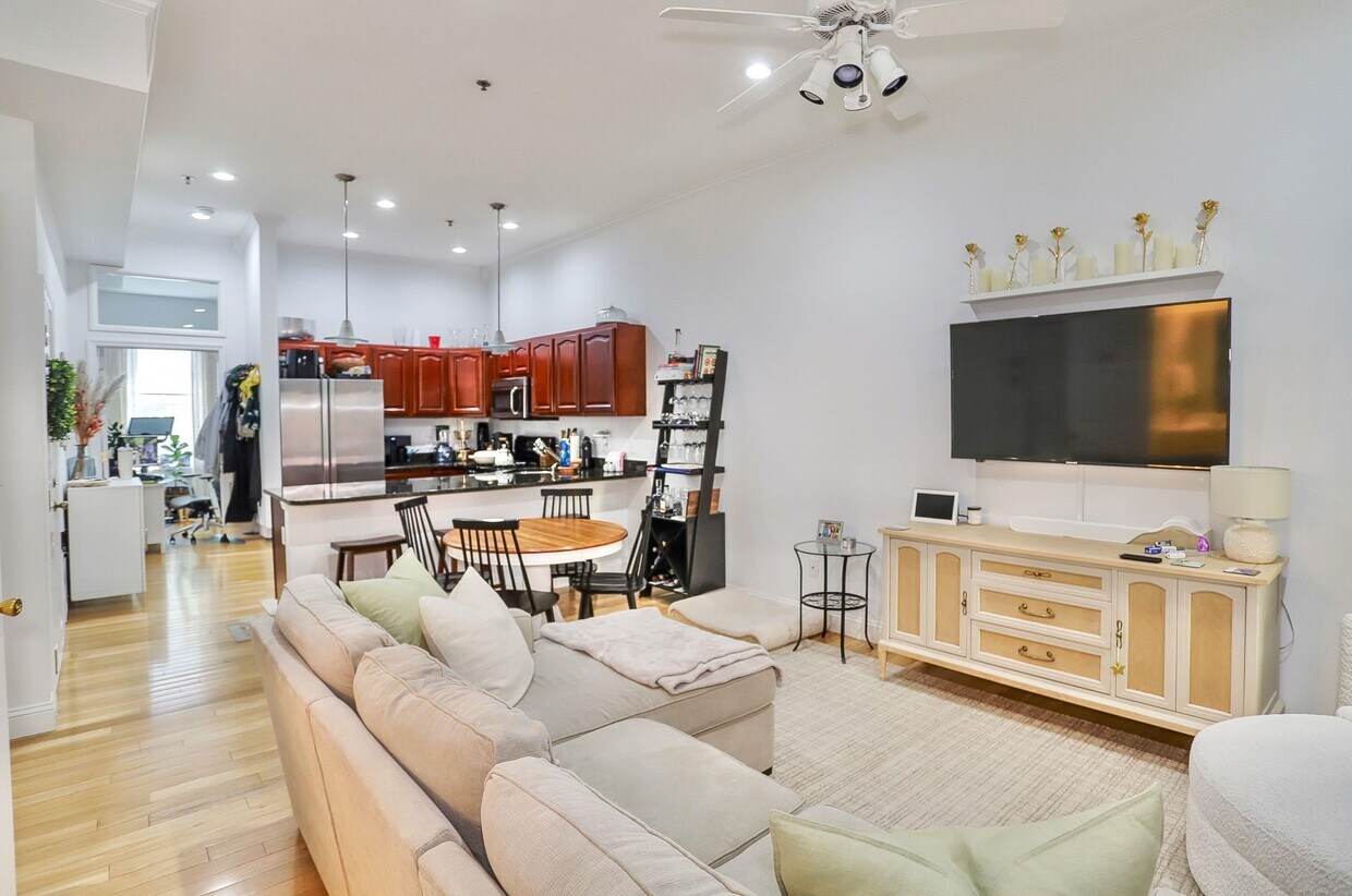Foto principal - 1004 Willow Ave