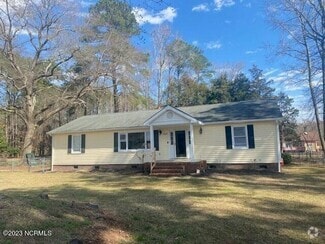 Building Photo - 6433 Country Club Dr
