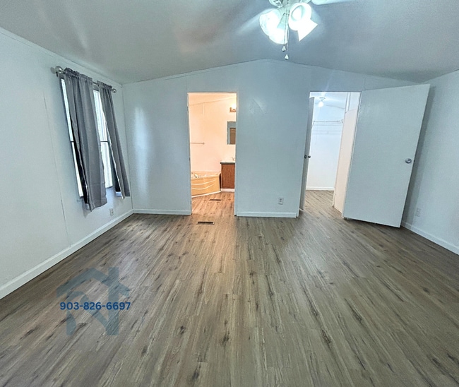 Building Photo - 507 Hickory St
