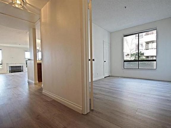 Foto del edificio - 5865 Friars Rd