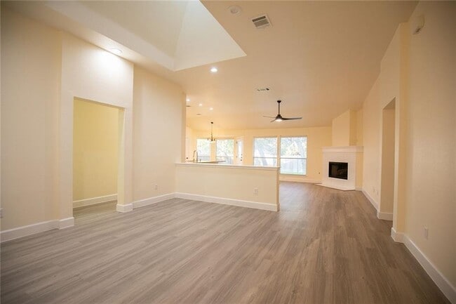 Building Photo - 12417 Mallard Ln