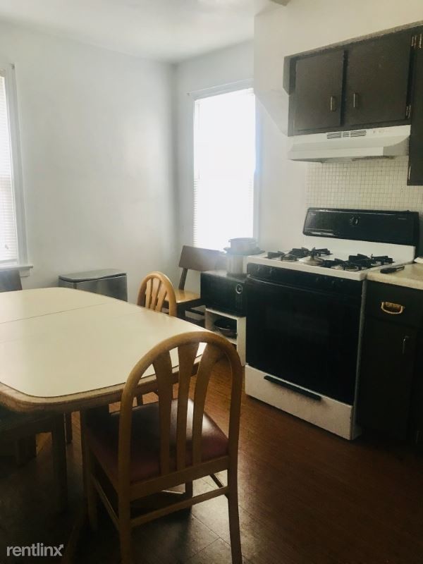 Building Photo - 3 br, 1 bath House - 3417 Ward St