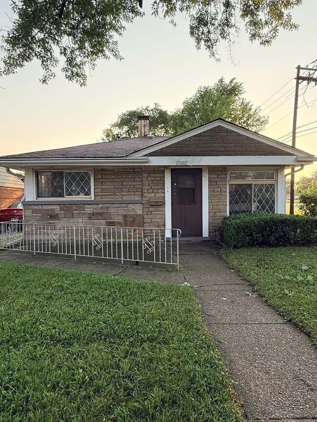 Building Photo - 17002 Greenbay Ave
