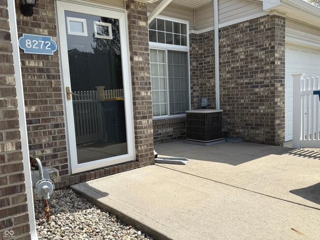 Building Photo - 8272 Enclave Blvd