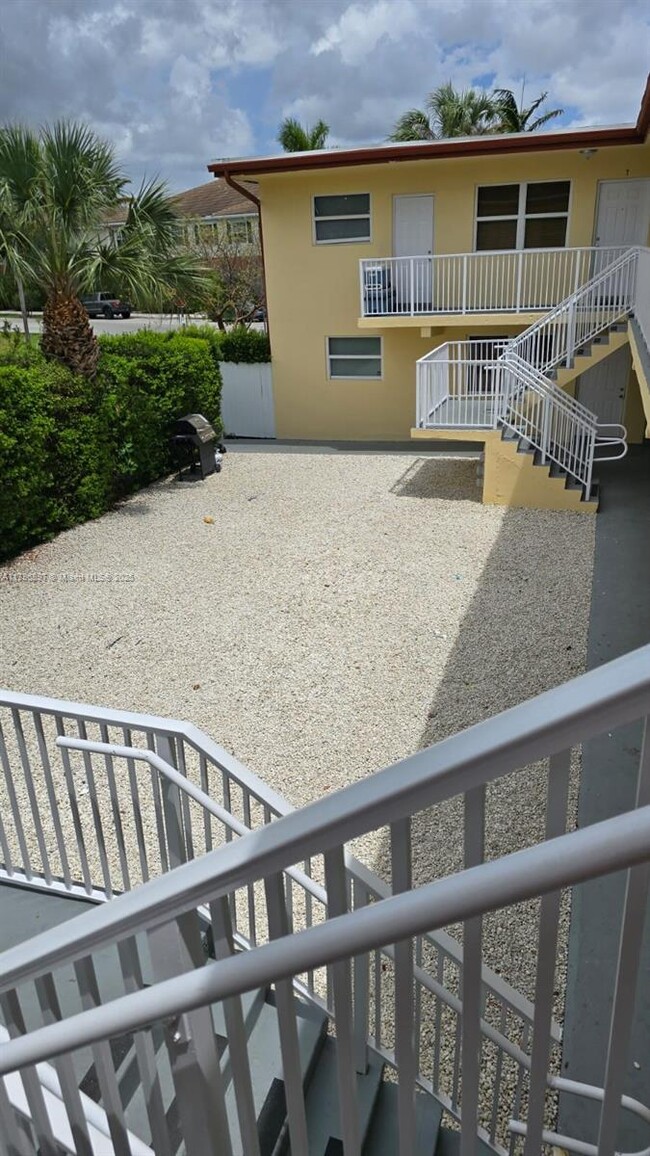 Foto del edificio - 260 SW 8th St