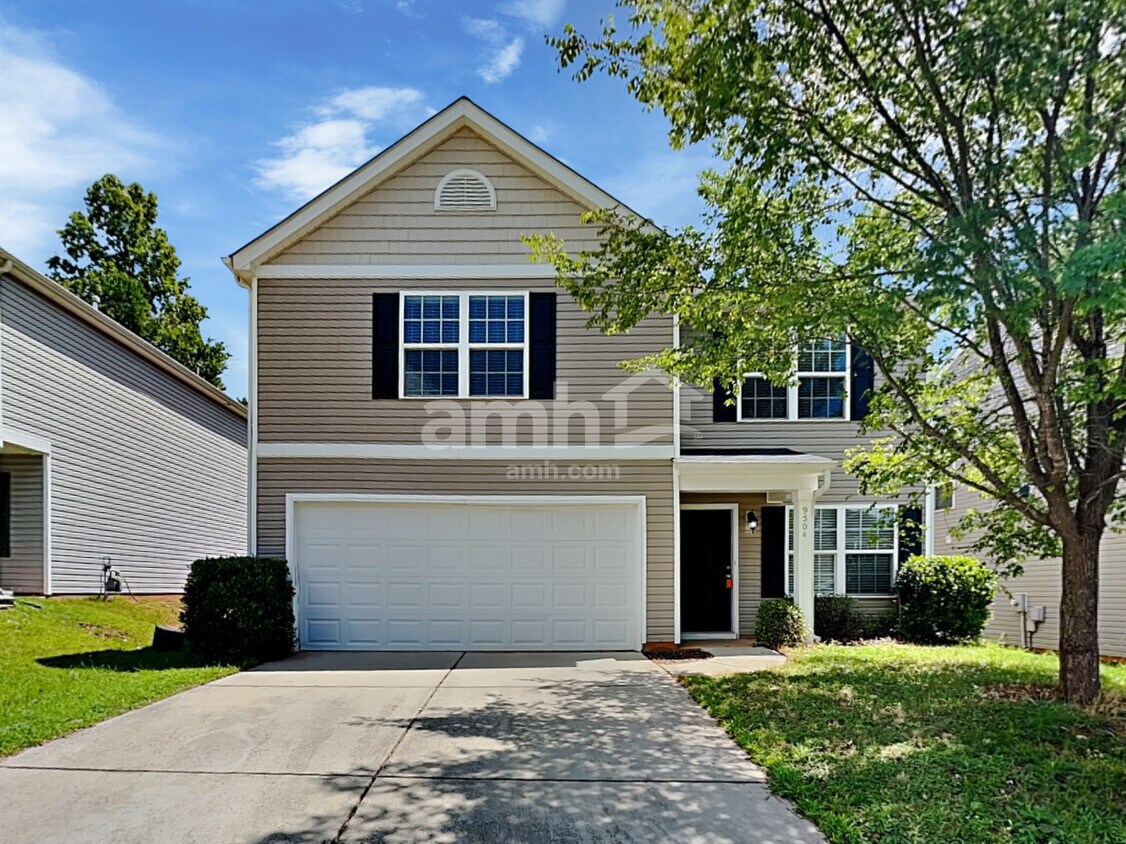 Primary Photo - 9504 Eagle Feathers Drive
