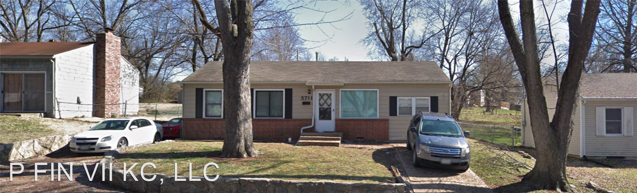 Foto principal - 3 br, 1 bath House - 5711 E 101 Terr