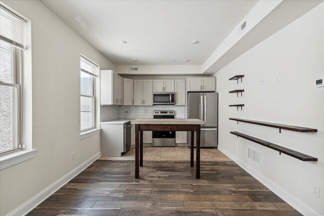 Photo - 4015 Baring St House