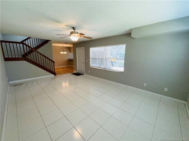 Foto del edificio - 2903 SW Lakemont Pl