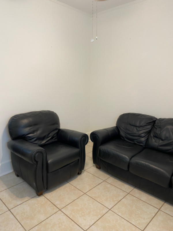 Foto del edificio - 242.5 Nursery Ave