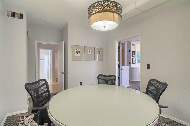 Foto del edificio - 3295 Blake St