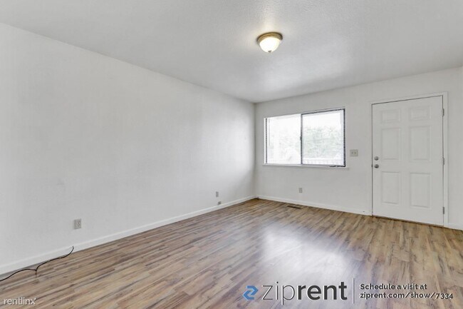 Building Photo - 3 br, 2 bath House - 395 15th St, Lakeport...