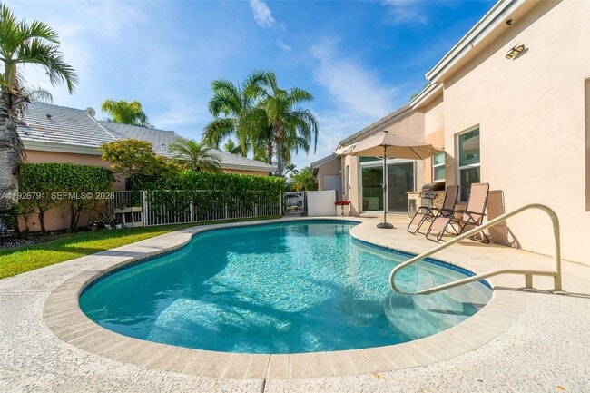 Foto del edificio - 15241 Wilshire Ct