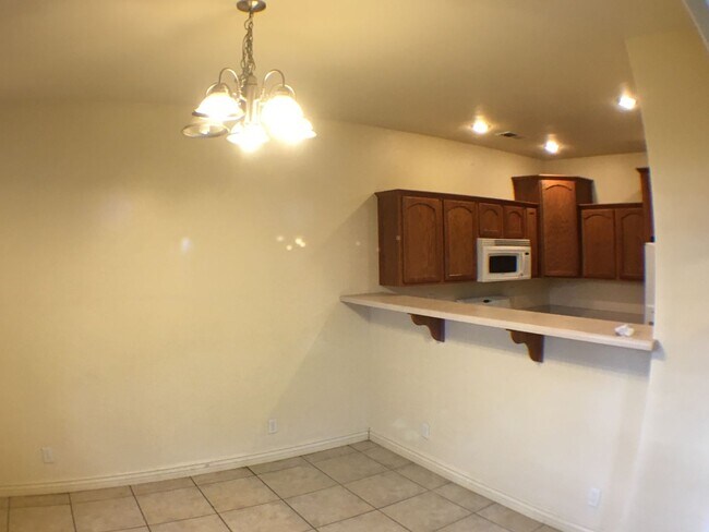 Foto del edificio - Nice 4 bedroom home in Rio Homes -- Curren...