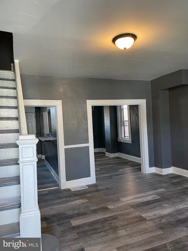Building Photo - 5212 Cuthbert Ave