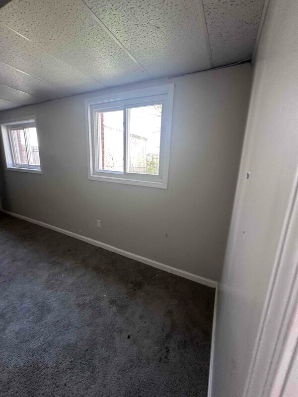 Foto del edificio - 219 Blossom Rd