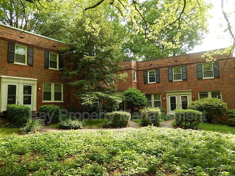 1303 S Barton St Unit S. 197, Arlington, VA 22204 Condo for Rent in